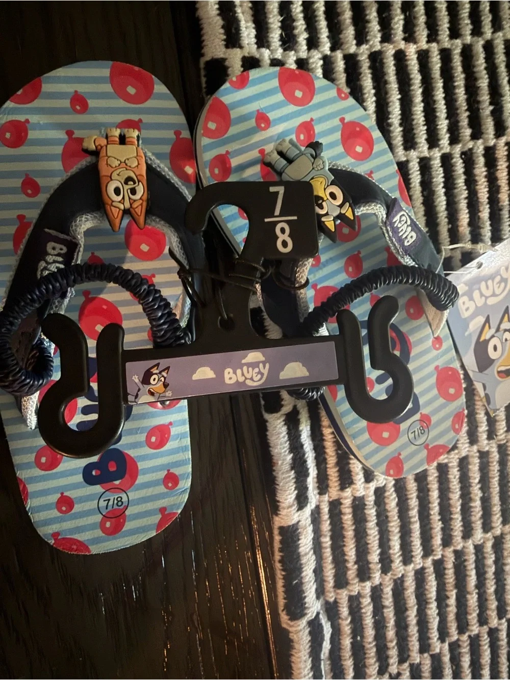 Boys Bluey flip flops new with tags size 8